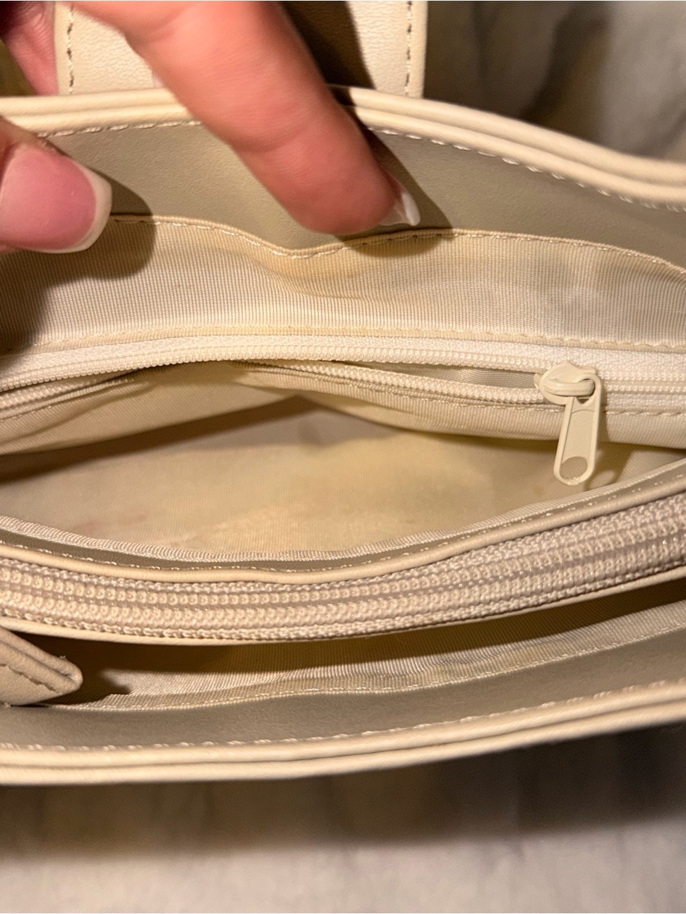 Vintage Y2K GUESS Cream Shoulder Bag - Picture 6 of 7
